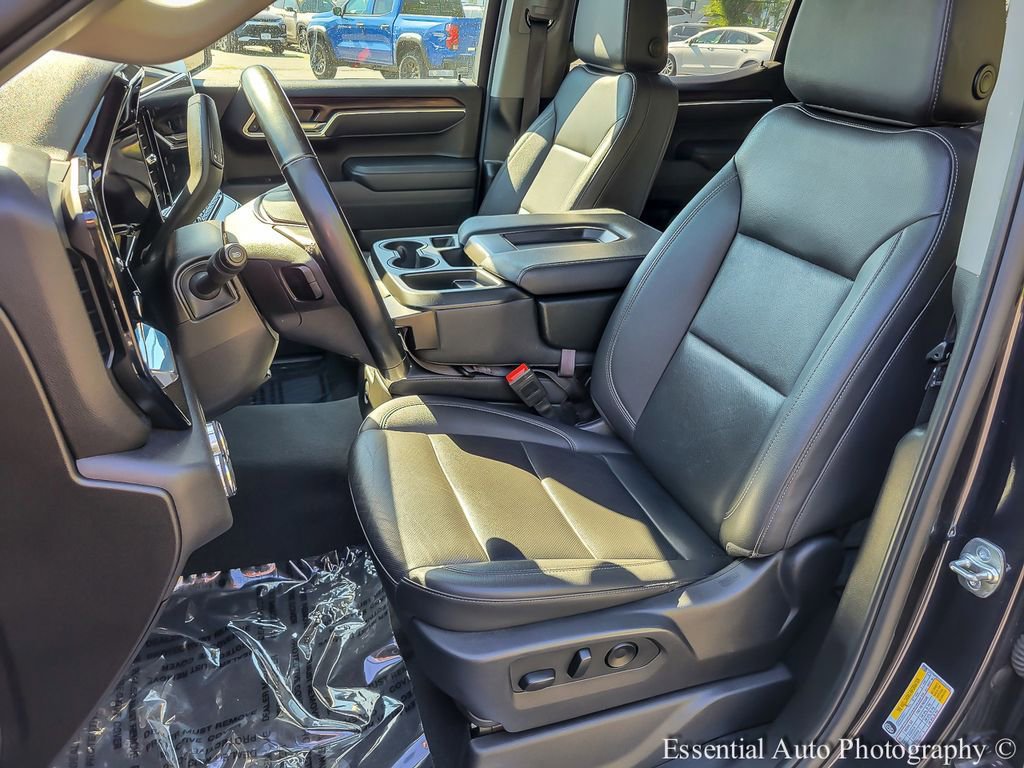 2025 GMC Sierra 1500 SLT - Photo 11