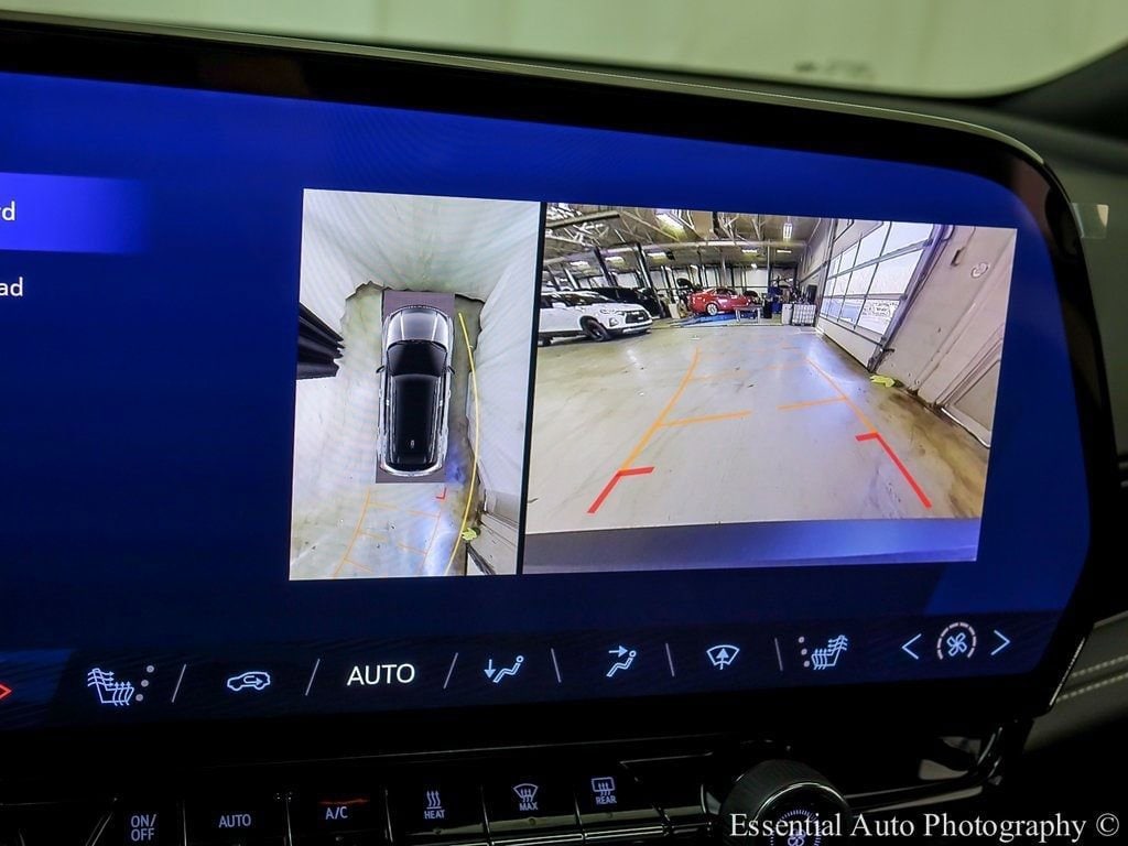 2025 Chevrolet Blazer EV LT - Photo 16