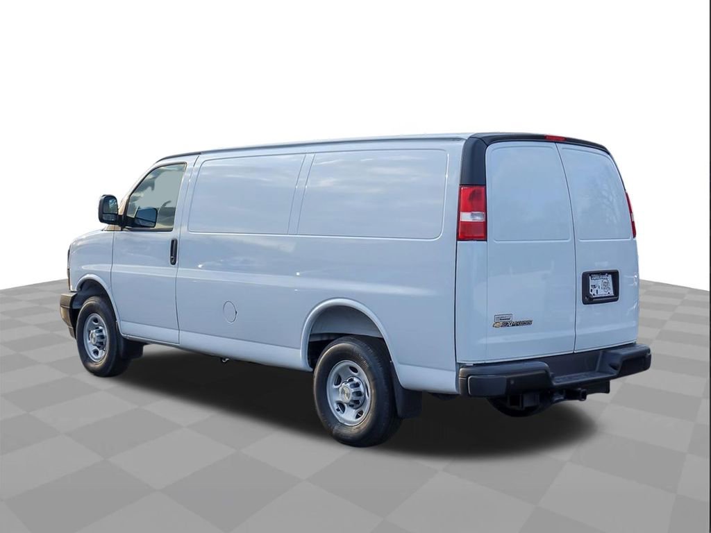 2026 Chevrolet Express Cargo Work Van - Photo 6