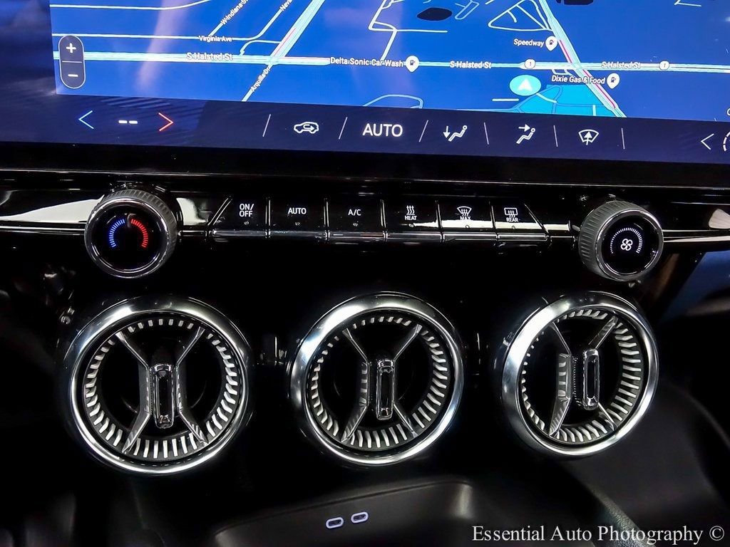 2025 Chevrolet Blazer EV LT - Photo 17