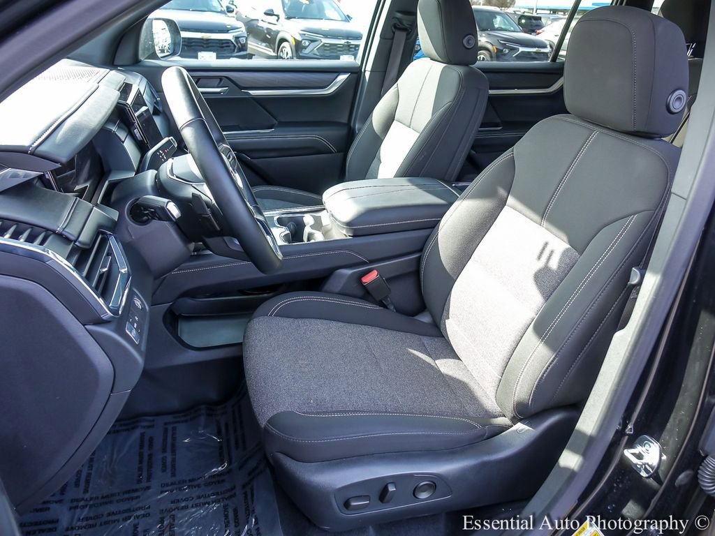 2025 GMC Acadia Elevation - Photo 12