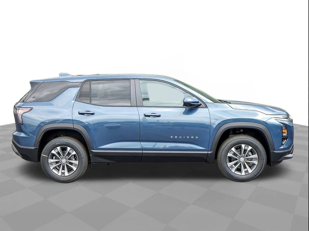2027 Chevrolet Equinox LT - Photo 10