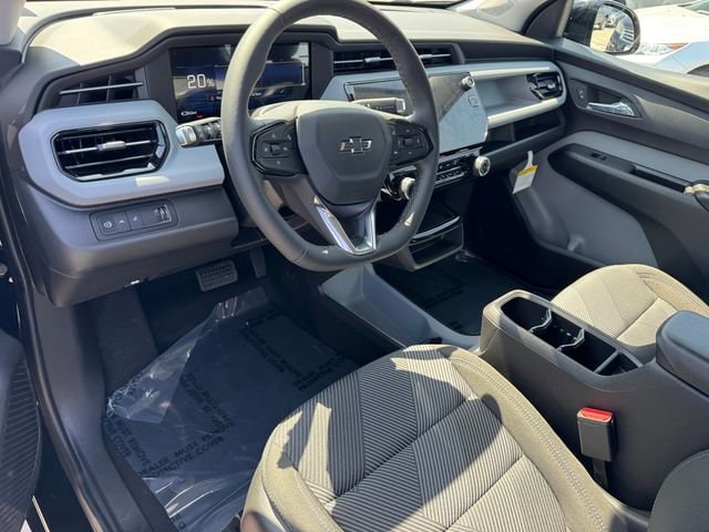 2027 Chevrolet Bolt LT - Photo 8
