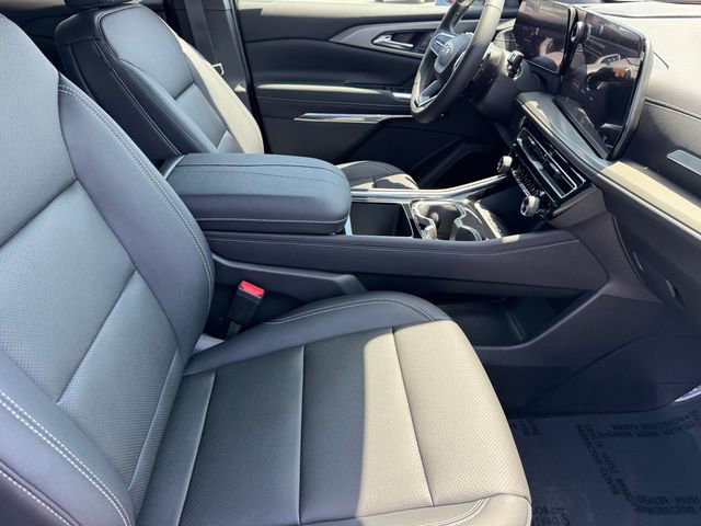 2026 Chevrolet Traverse LT photo 6