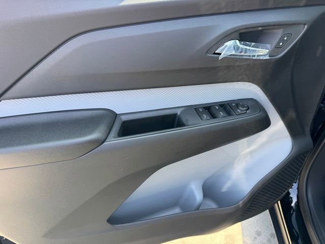 2027 Chevrolet Bolt LT - Photo 10