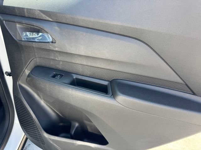 2027 Chevrolet Bolt LT - Photo 10