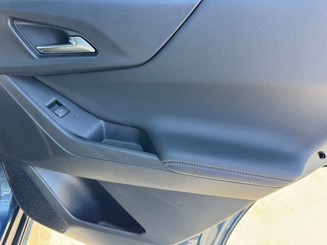 2027 Chevrolet Equinox LT - Photo 10