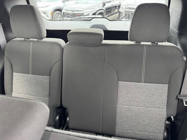 2025 GMC Acadia Elevation - Photo 12