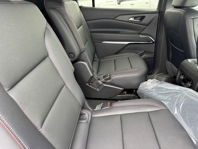 2026 Chevrolet Traverse Z71 photo 3