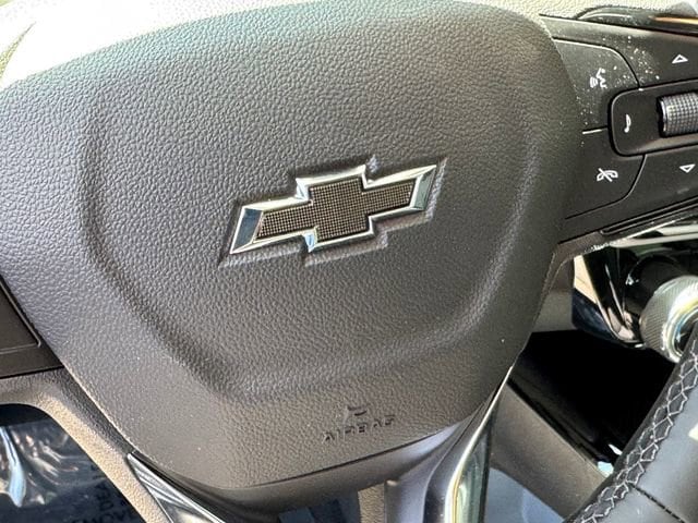 2027 Chevrolet Bolt LT - Photo 19
