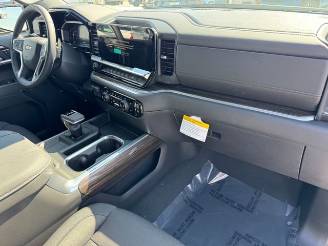 2026 Chevrolet Silverado 1500 LT photo 6