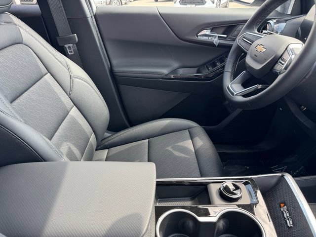 2026 Chevrolet Equinox LT photo 6