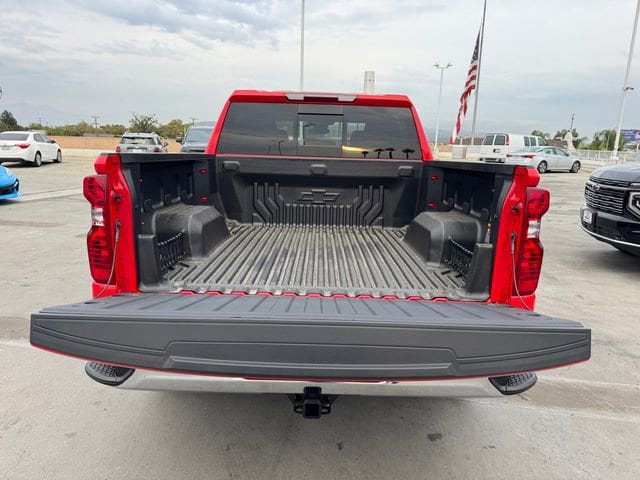 2025 Chevrolet Silverado 1500 LT - Photo 9