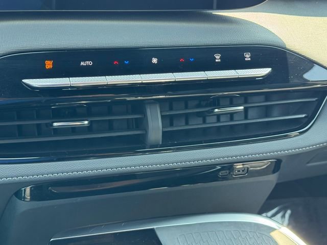 2025 Buick Enclave Preferred - Photo 18