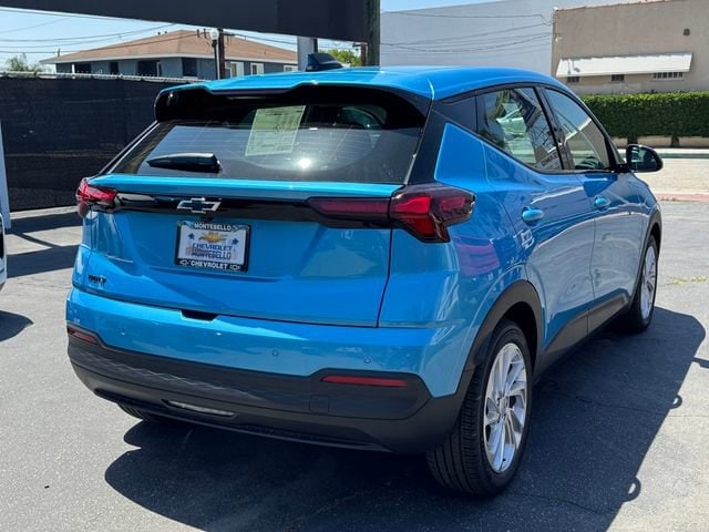 2027 Chevrolet Bolt LT photo 5