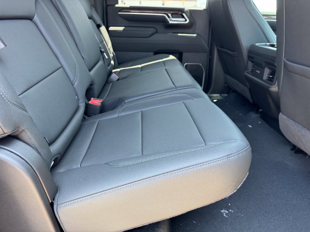2026 Chevrolet Silverado 3500 HD LT - Photo 8