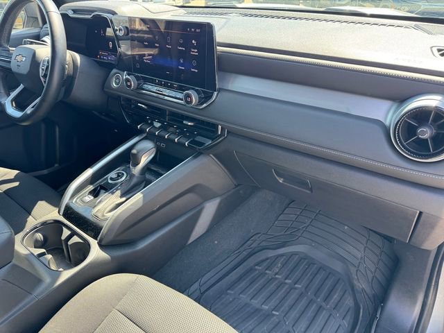 2023 Chevrolet Colorado LT photo 6