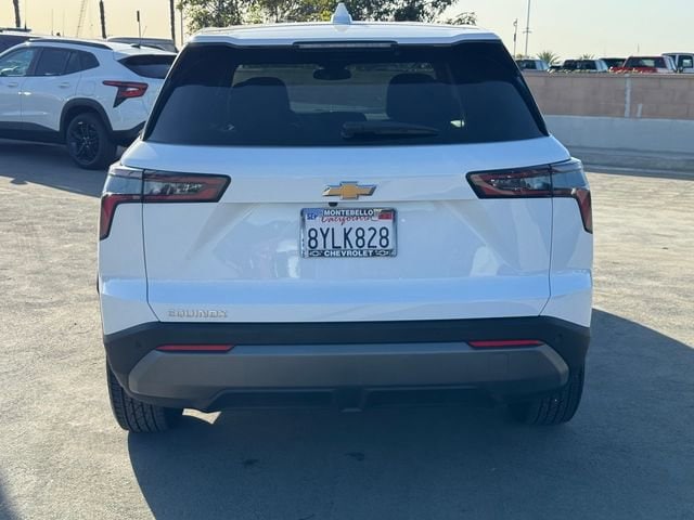 2026 Chevrolet Equinox LT photo 2