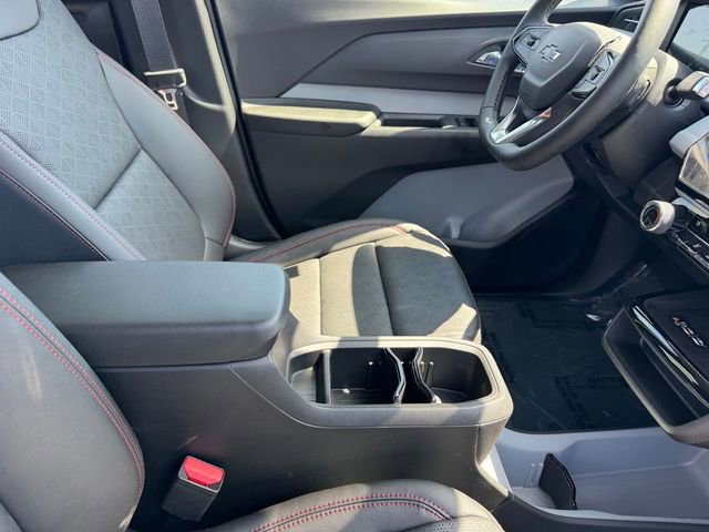 2027 Chevrolet Bolt RS - Photo 7