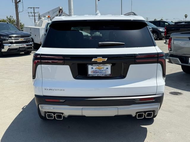 2026 Chevrolet Traverse LT photo 3