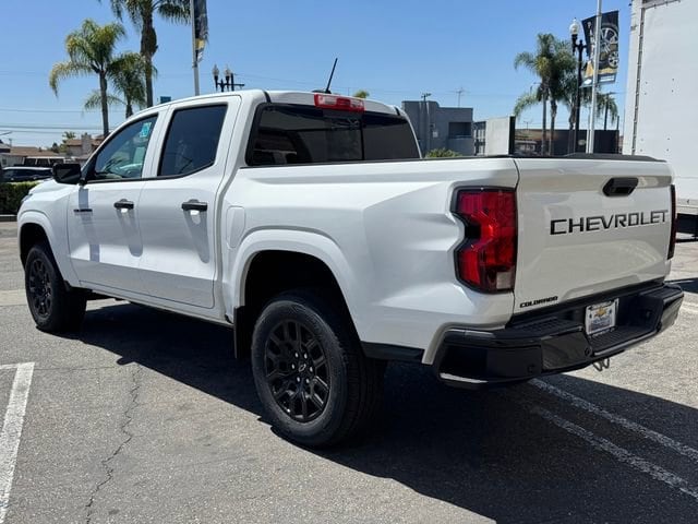 2026 Chevrolet Colorado WT photo 2