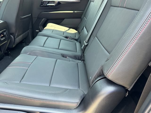 2026 Chevrolet Suburban RST - Photo 10