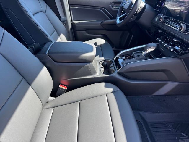 2026 Chevrolet Colorado LT photo 6
