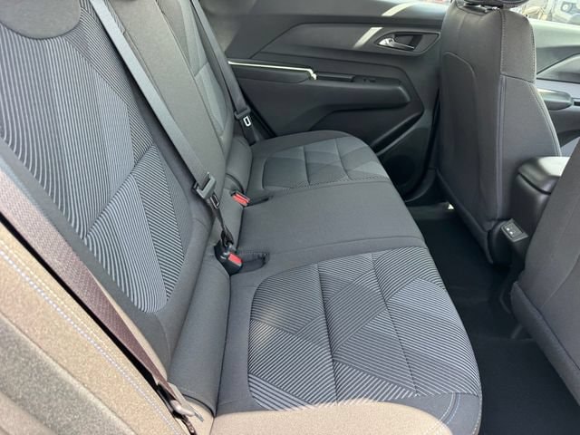 2027 Chevrolet Bolt LT - Photo 9