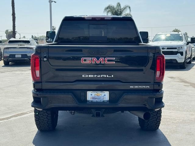 2022 GMC Sierra 2500 HD Denali photo 2