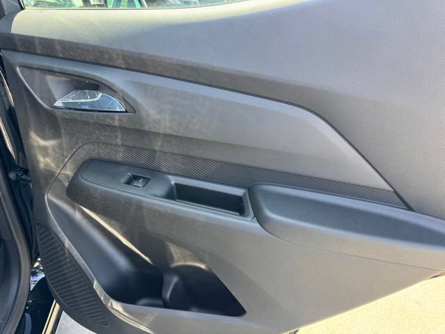 2027 Chevrolet Bolt LT - Photo 10