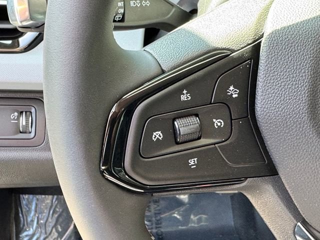 2027 Chevrolet Bolt LT - Photo 18