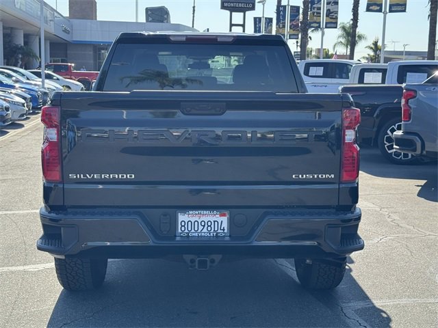 2025 Chevrolet Silverado 1500 Custom photo 3
