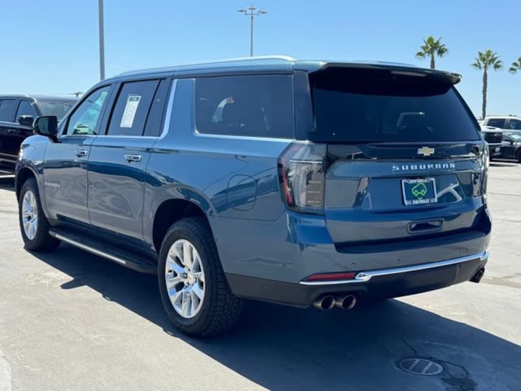 Used 2025 Chevrolet Suburban Premier SUV