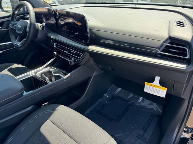 2026 Chevrolet Traverse LT photo 5
