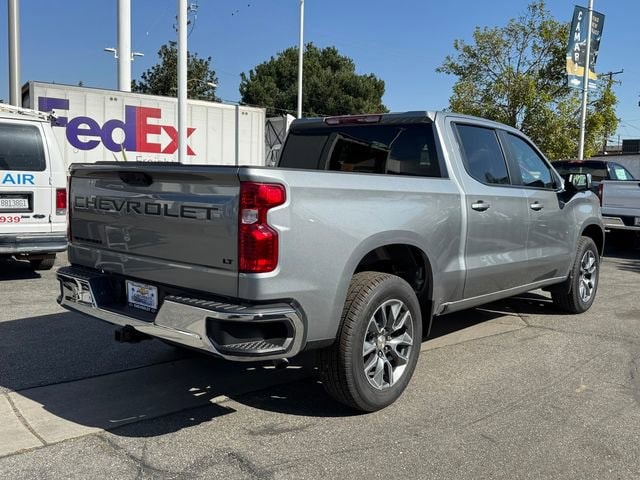 2026 Chevrolet Silverado 1500 LT photo 4