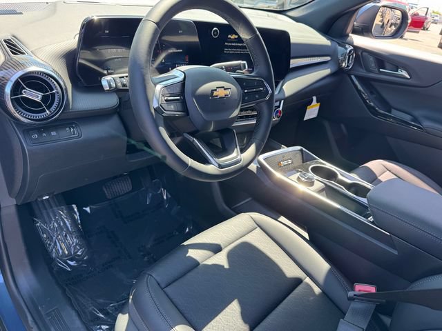 2027 Chevrolet Equinox LT - Photo 12