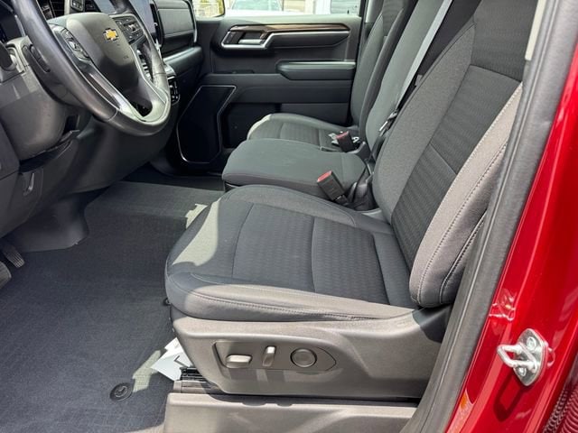2022 Chevrolet Silverado 1500 LT - Photo 16
