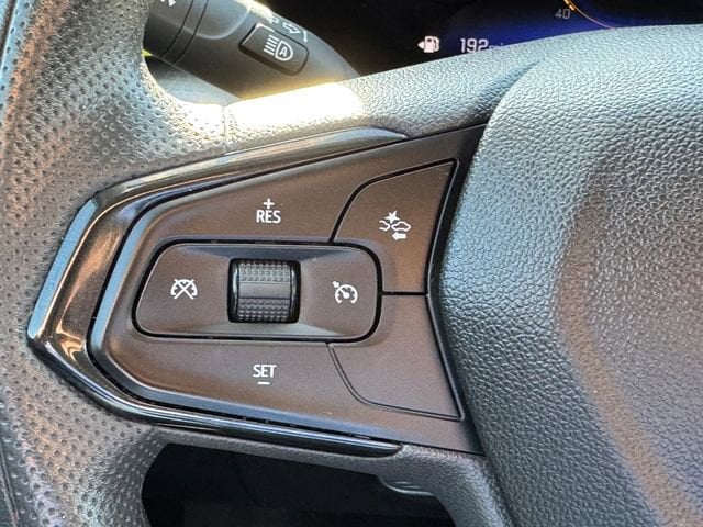 2025 Chevrolet Trax LT - Photo 18