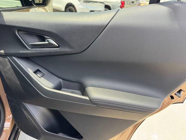 2027 Chevrolet Equinox LT - Photo 10