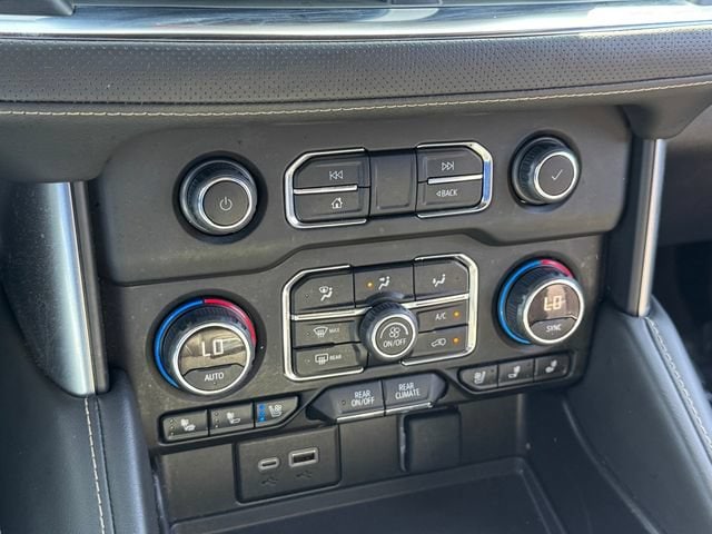 2024 Chevrolet Suburban Premier - Photo 17