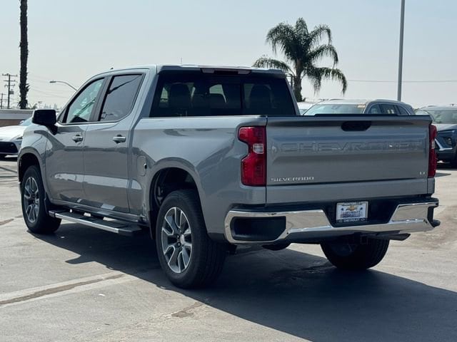 2026 Chevrolet Silverado 1500 LT photo 2