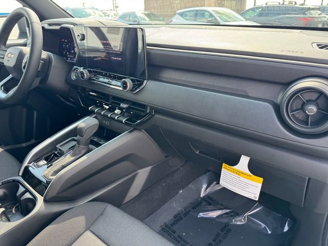 2026 Chevrolet Colorado WT photo 5