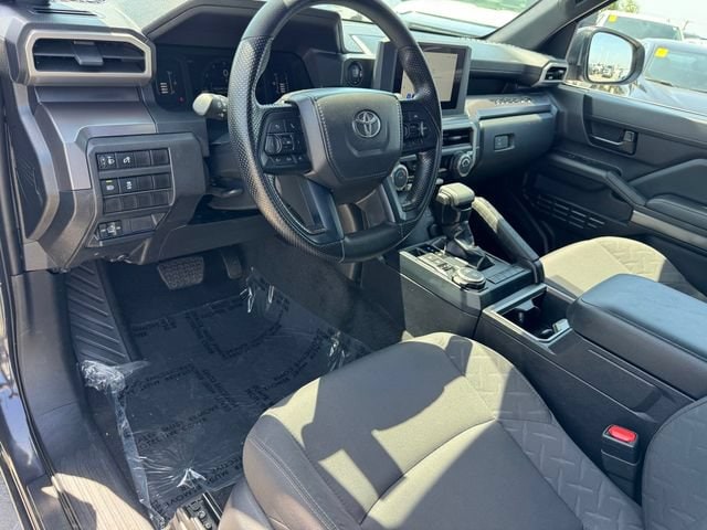 2026 Toyota Tacoma SR5 - Photo 13