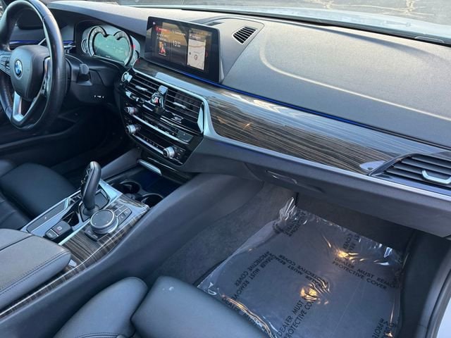 2018 BMW 530i 530i photo 5