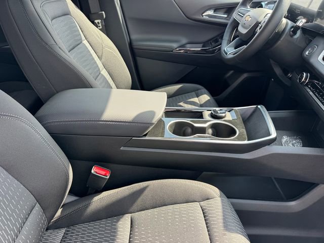 2026 Chevrolet Equinox LT photo 6