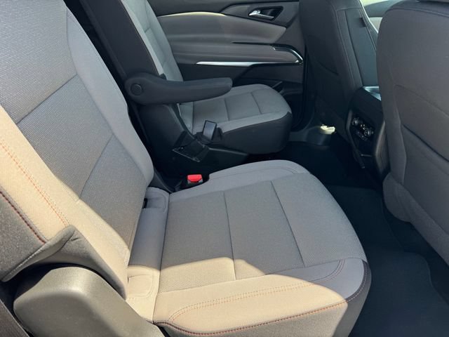 2026 Chevrolet Traverse LT - Photo 8