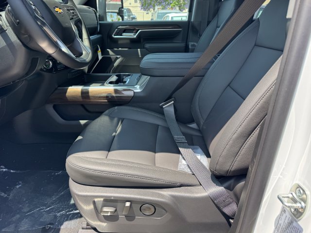 2026 Chevrolet Silverado 3500 HD LT - Photo 14