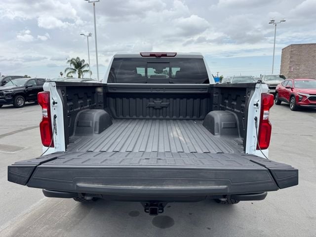 2026 Chevrolet Silverado 1500 ZR2 - Photo 10