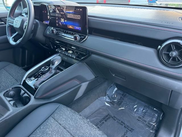 2023 Chevrolet Colorado Z71 photo 6