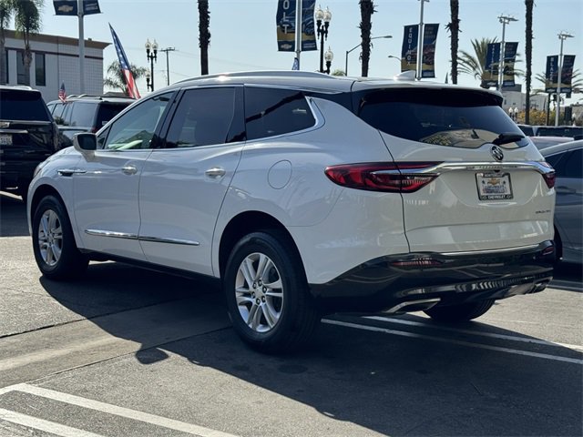 2019 Buick Enclave Essence photo 2